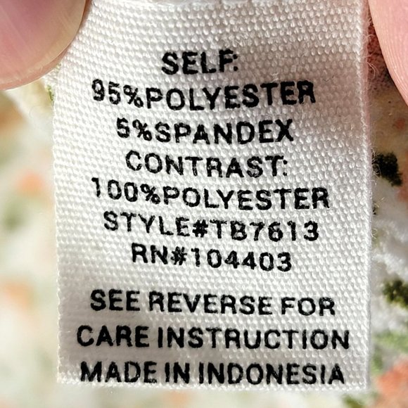 Mine Boho Crochet Flutter Sleeve Top sz M Delicate Floral Gathered Cottagecore - Picture 8 of 10